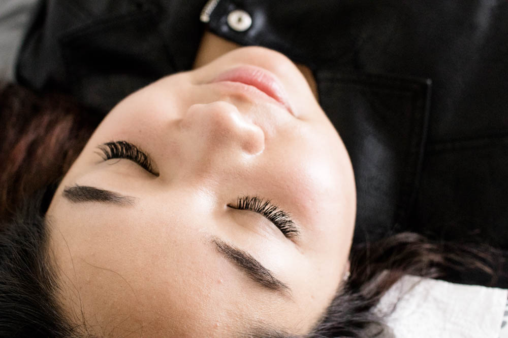 Beginners Guide to Eyelash Extensions | The Beauty Vanity