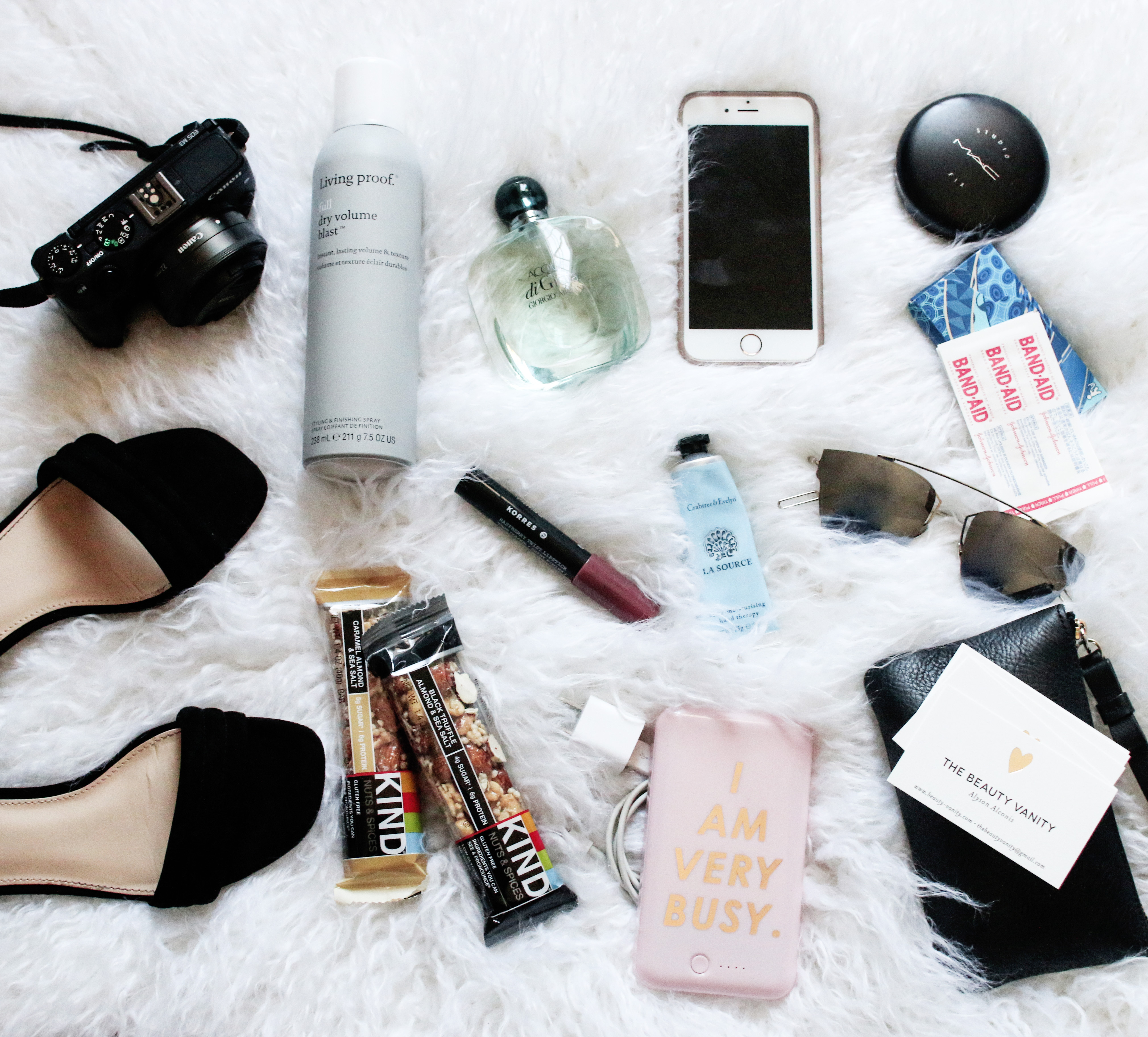 NYFW Purse Bag Essentials | The Beauty Vanity